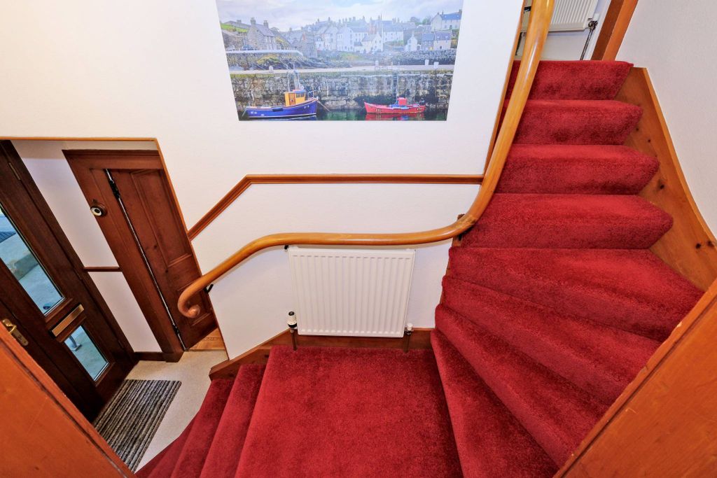 Property photo 3 of 24