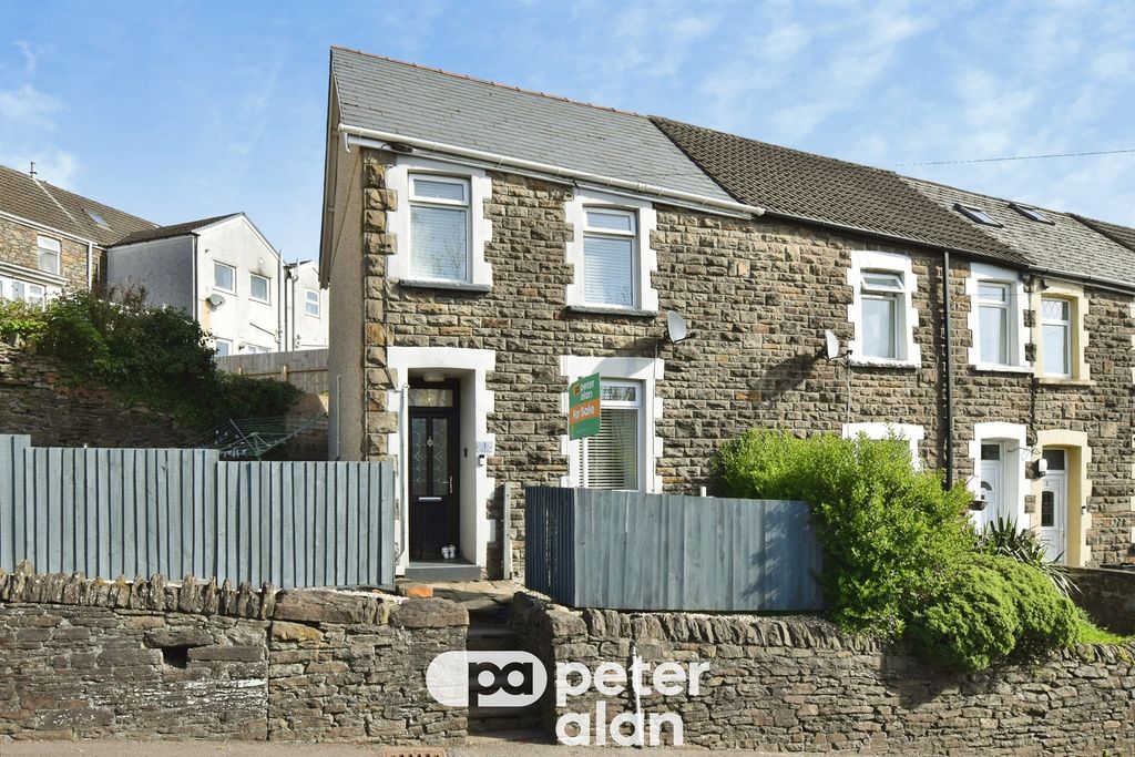 Property photo 1 of 48