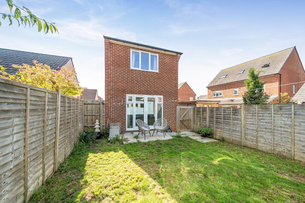 Property photo 1 of 12 Picture No. 32
