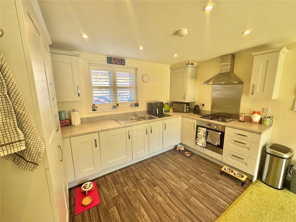 Property photo 2 of 10 Picture No. 05