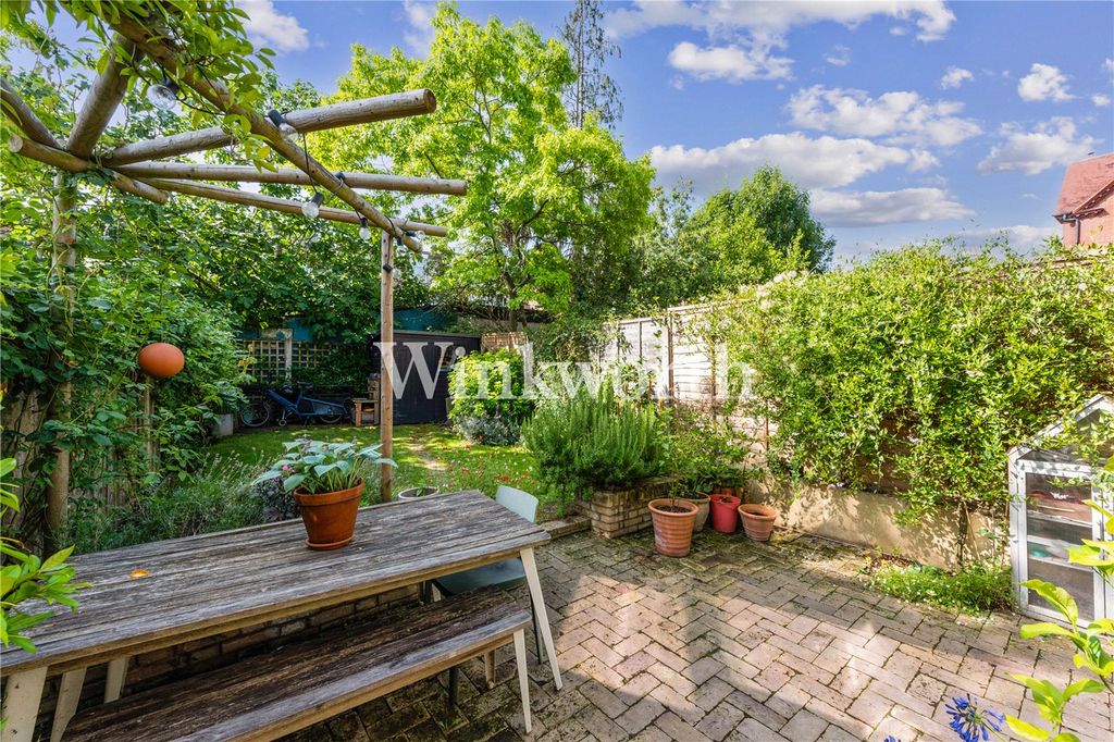 Property photo 3 of 25 Picture No. 07