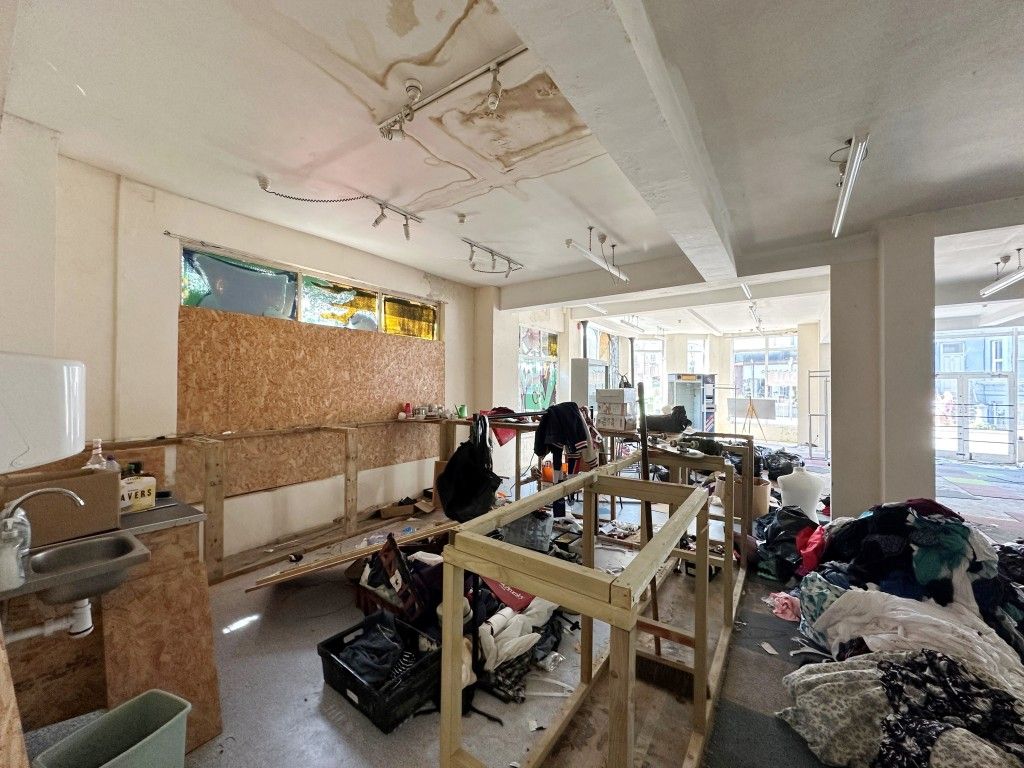 Property photo 2 of 13 Retail Floor Area