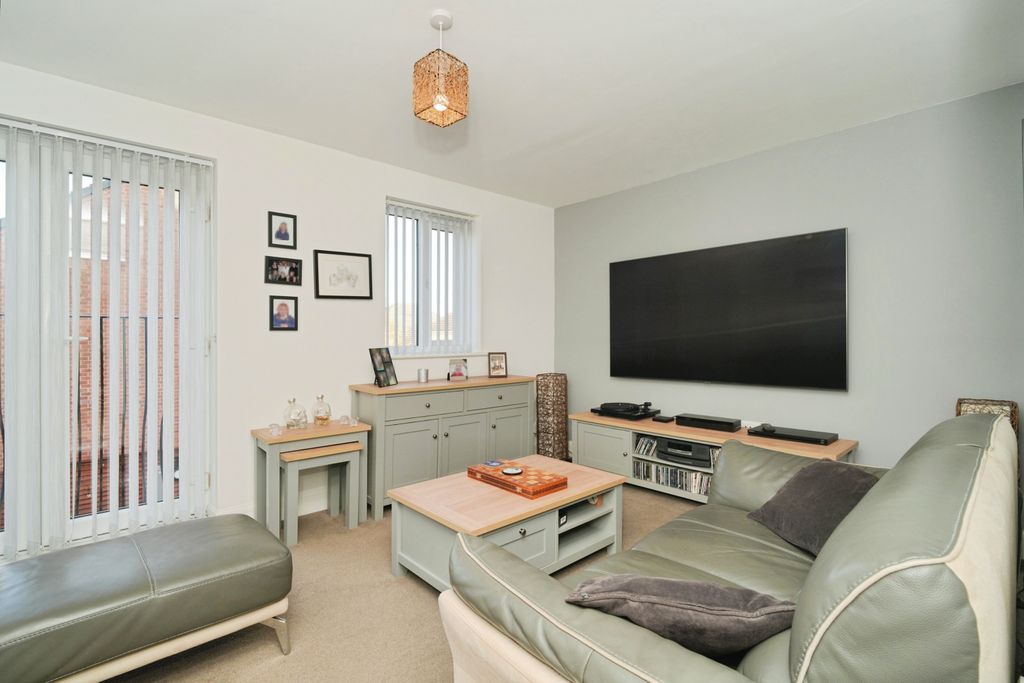 Property photo 1 of 28 Photo #1