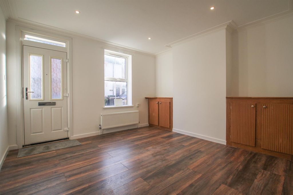 Property photo 2 of 9 Img_1702.Jpg