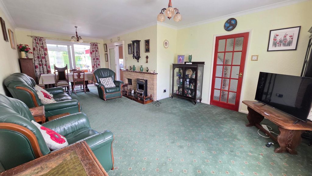 Property photo 2 of 16