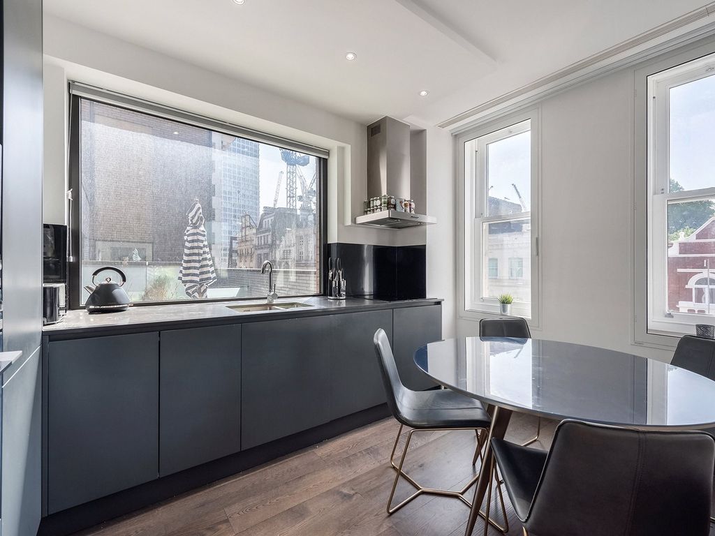 Property photo 3 of 16 Hanway Gardens