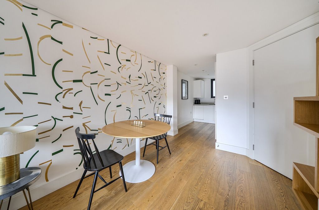 Property photo 3 of 17 1454694-13-6A0B39...