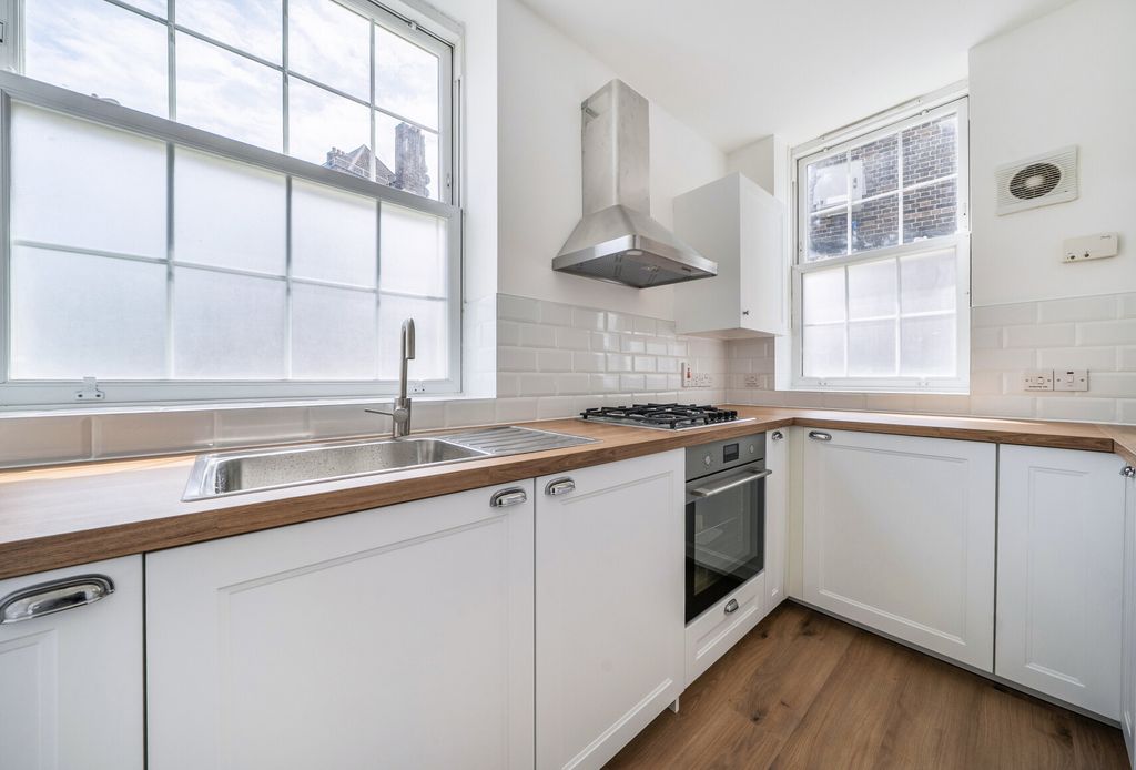 Property photo 3 of 10 1480261-16-6A3143...