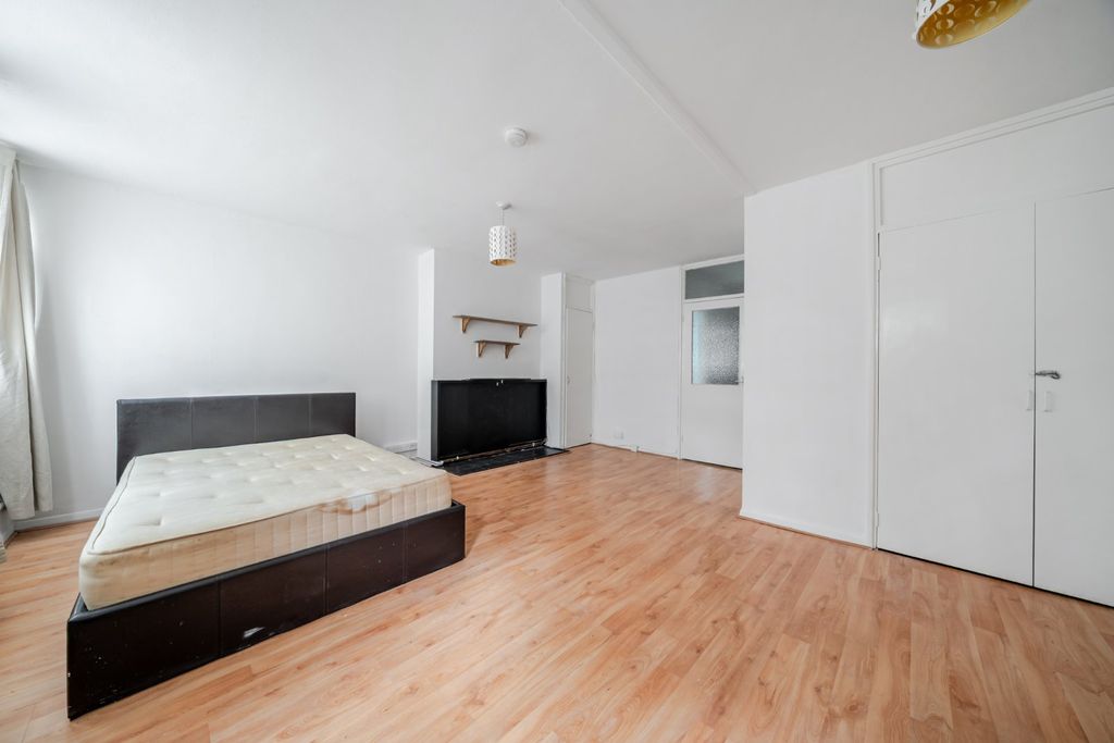 Property photo 3 of 11 Picture No. 04