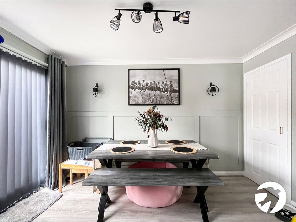 Property photo 3 of 18 Picture No. 11