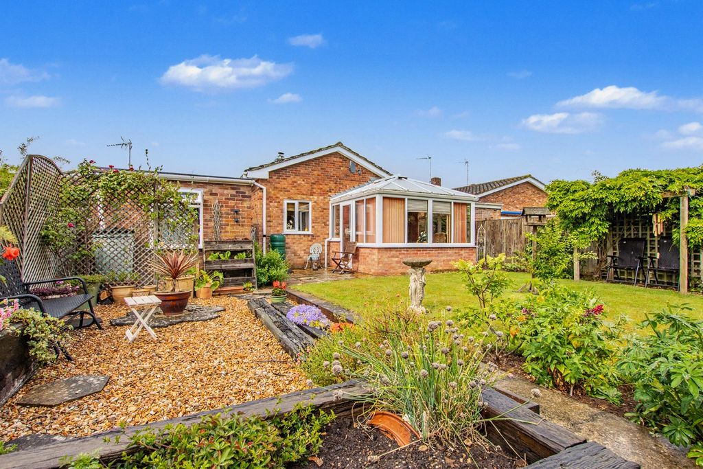 Property photo 2 of 24 5214855