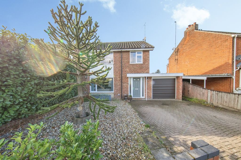 Property photo 1 of 25 Pbox-Img.Jpg