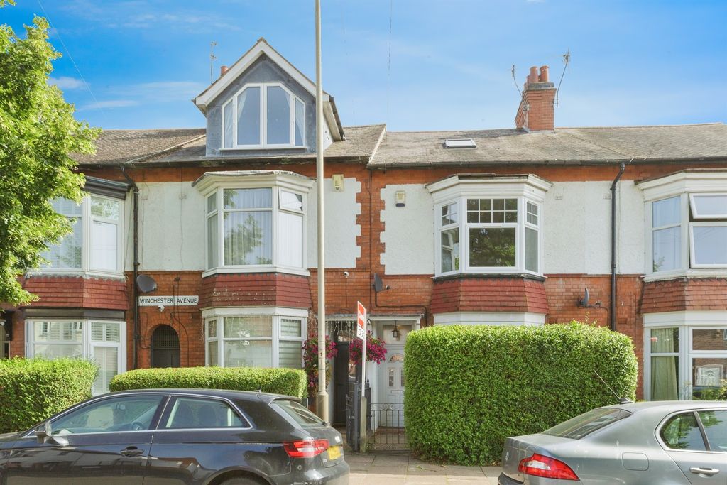 Property photo 1 of 17
