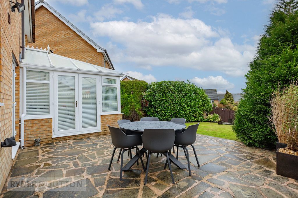 Additional image 28 of 4 bed detached house for saleKingfisher Way, Glossop SK13