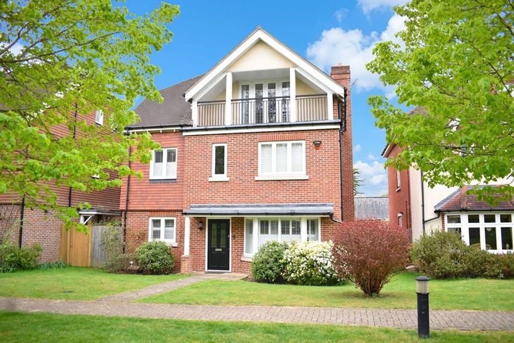 Property photo 1 of 18