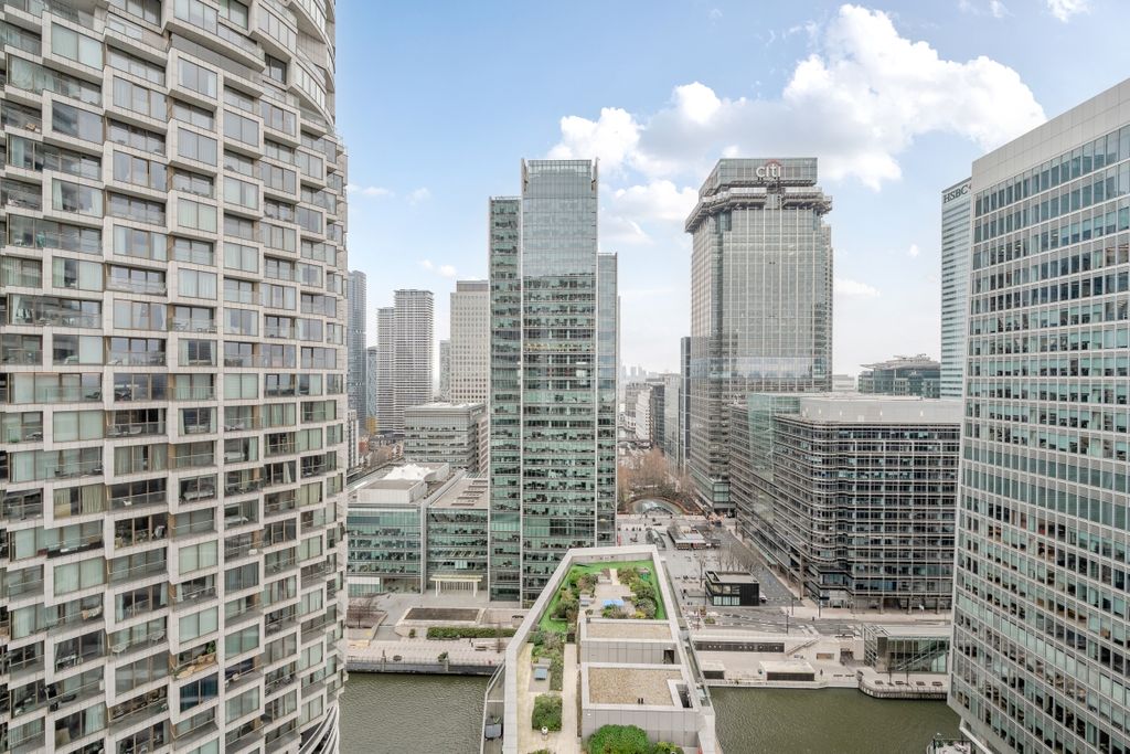 Property photo 2 of 18 1408013-14-698A54...