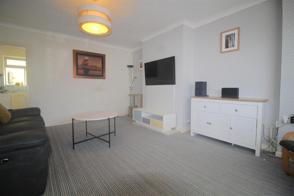 Property photo 3 of 12 Img_2616.Jpg