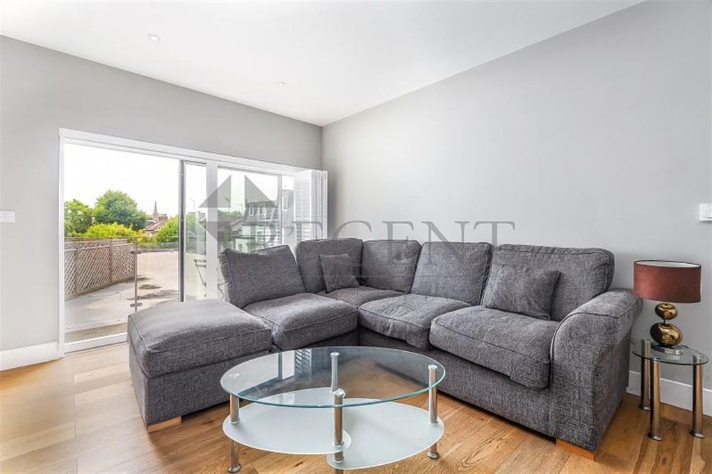 Property photo 1 of 9 Reception