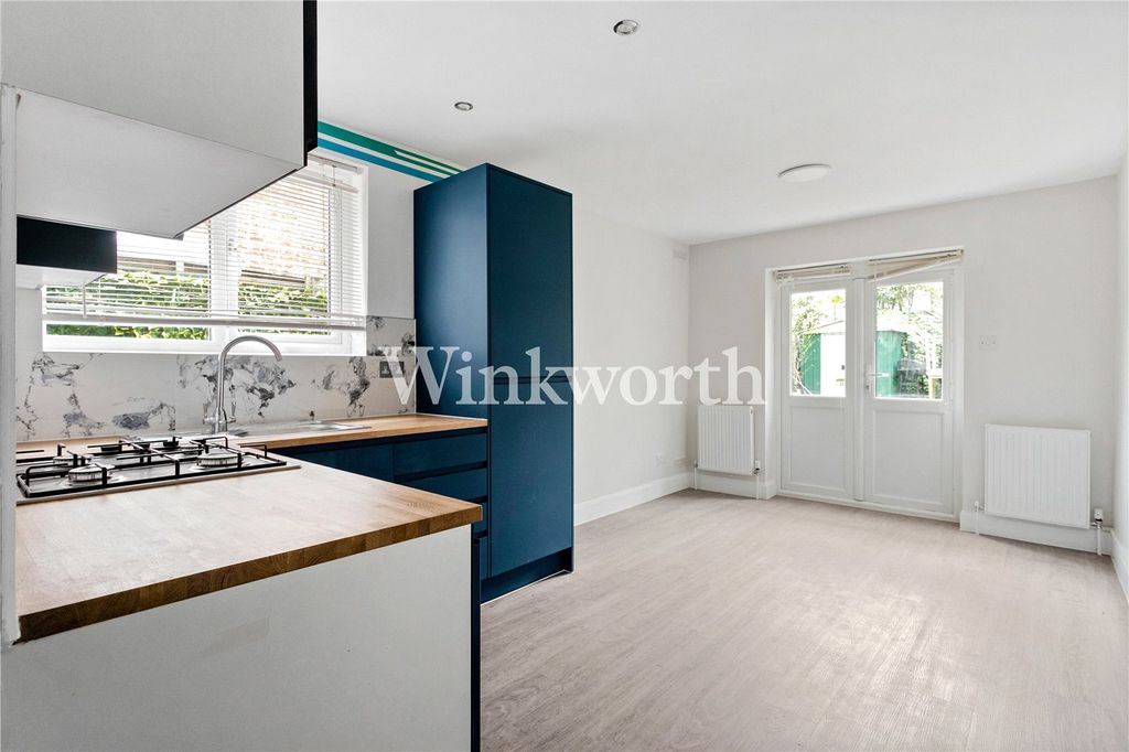 Property photo 2 of 10 Picture No. 08
