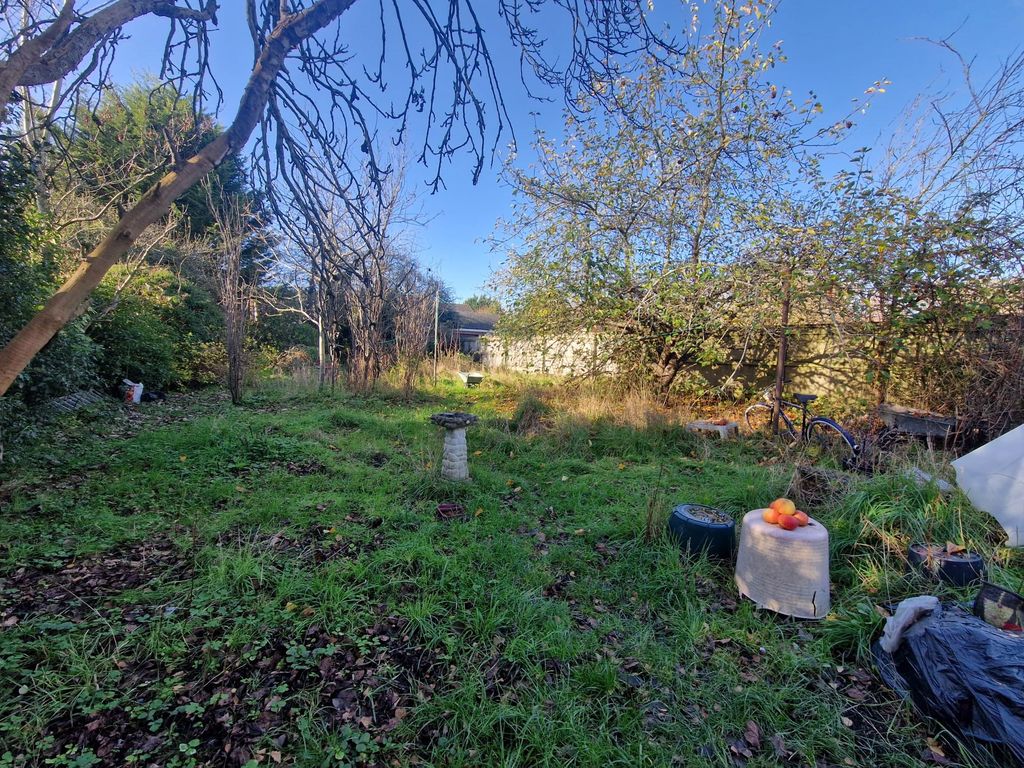 Property photo 2 of 5