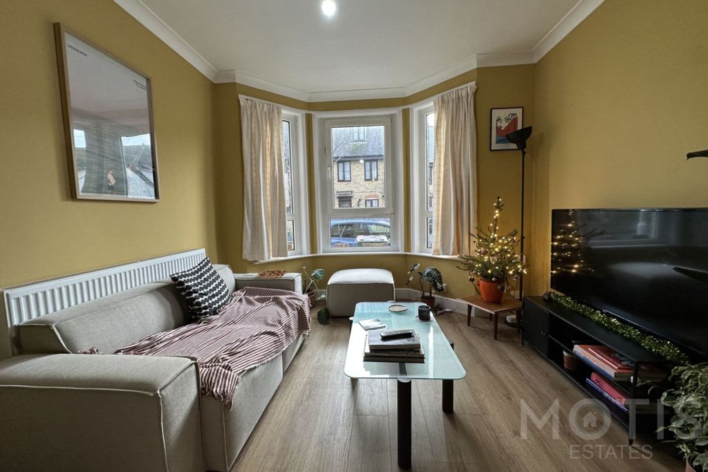 Property photo 2 of 15 Photo 15