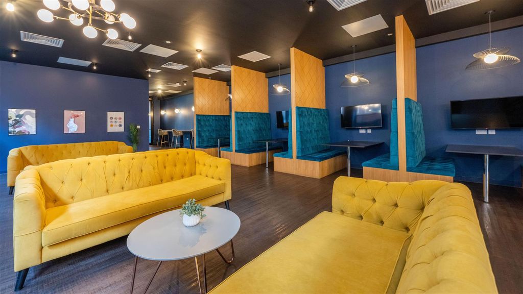 Property photo 1 of 40