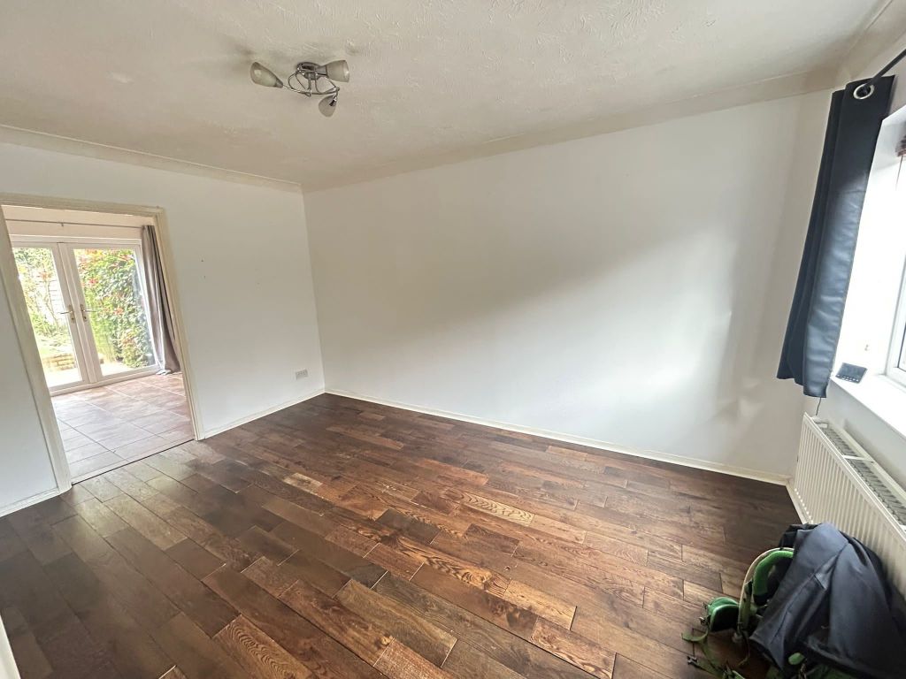 Property photo 3 of 11 Image