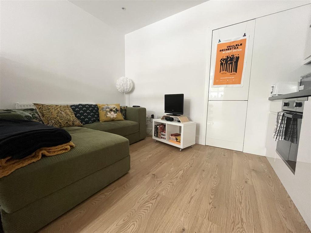 Property photo 3 of 7 Img_9405.Jpg