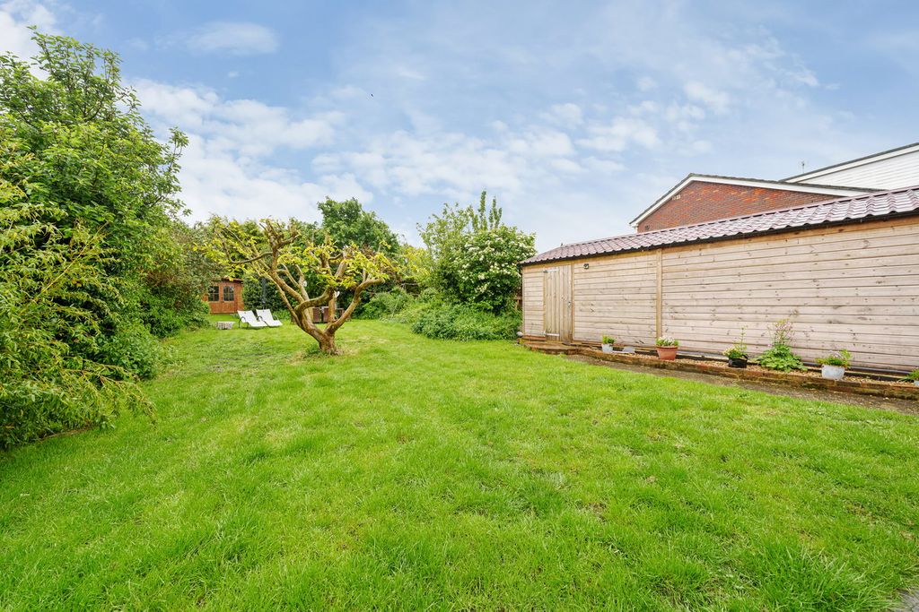 Property photo 3 of 18
