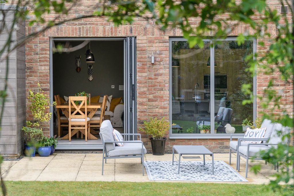 Property photo 3 of 26