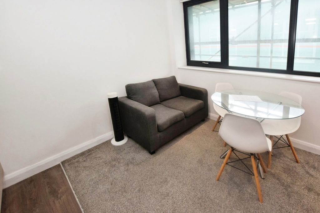 Property photo 3 of 12 Picture No. 07