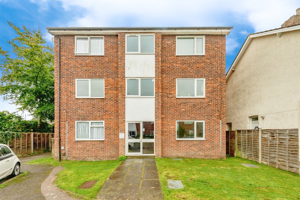 Property photo 1 of 12