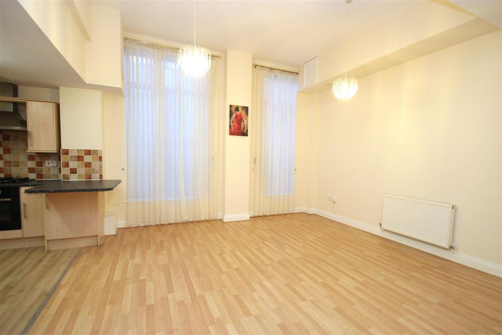 Property photo 3 of 8 Img_9422.Jpg