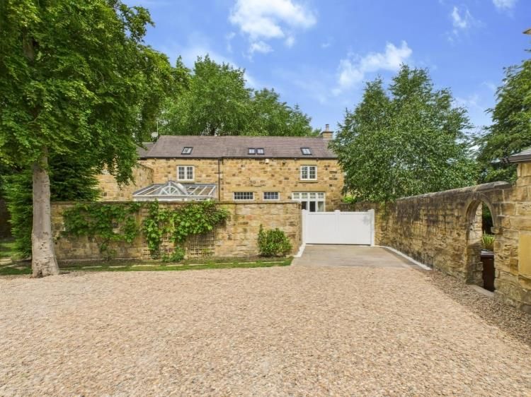 Property photo 1 of 37