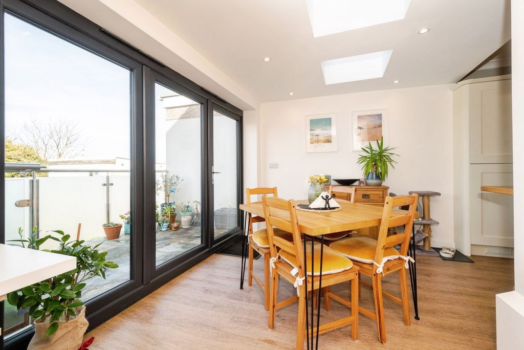 Property photo 1 of 20 Pbox-Img.Jpg