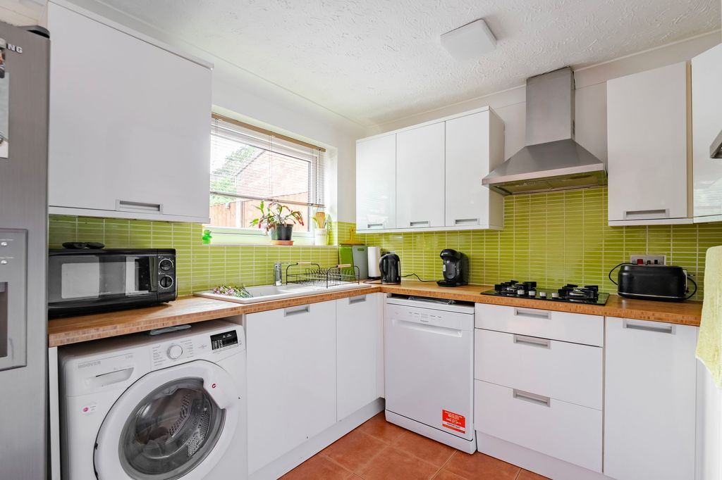 Property photo 3 of 14