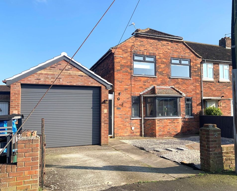 Property photo 1 of 28 Front (Exterior)