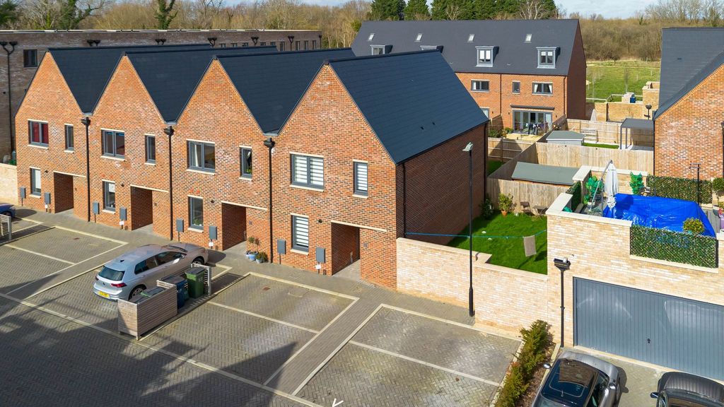 Property photo 1 of 12 Front