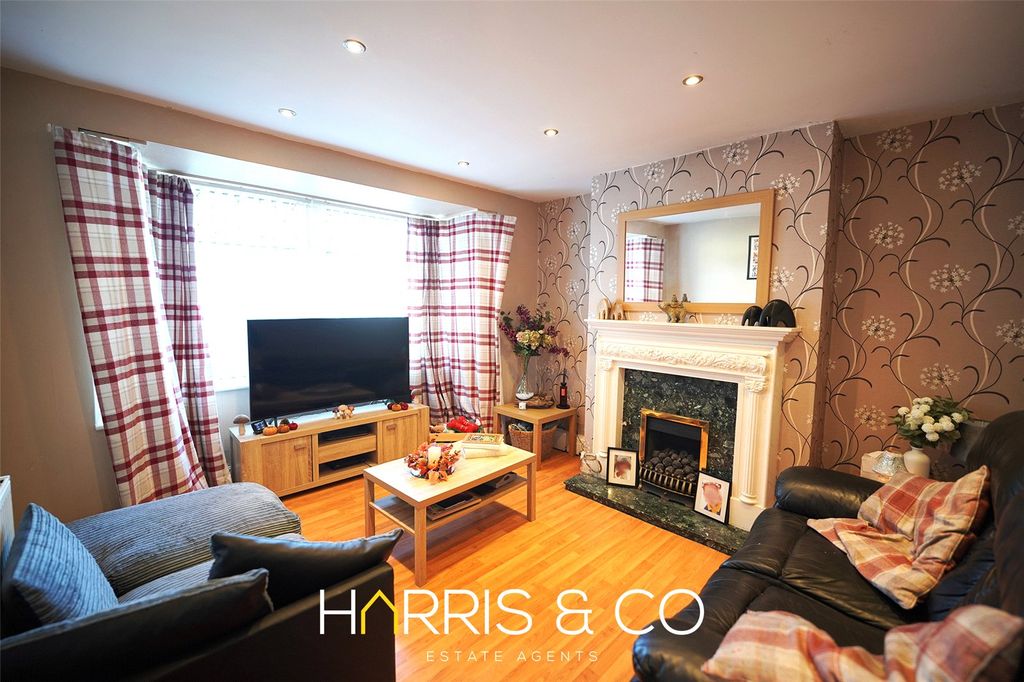 Property photo 3 of 15 Picture No. 05
