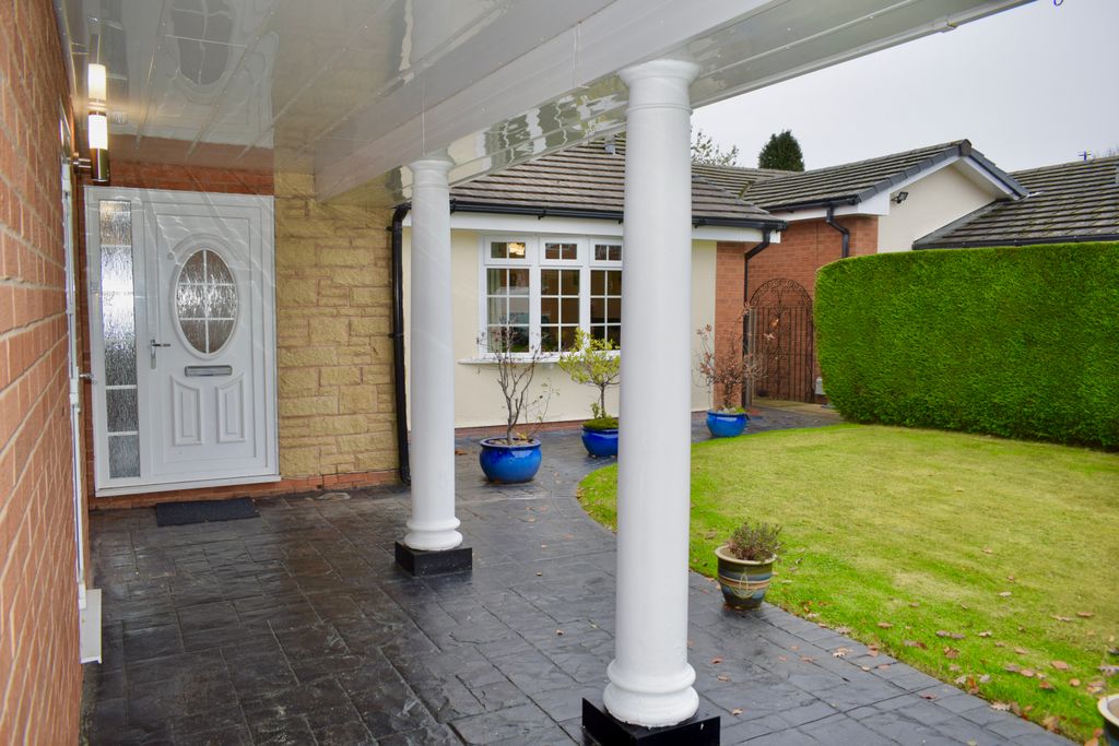 Property photo 2 of 30