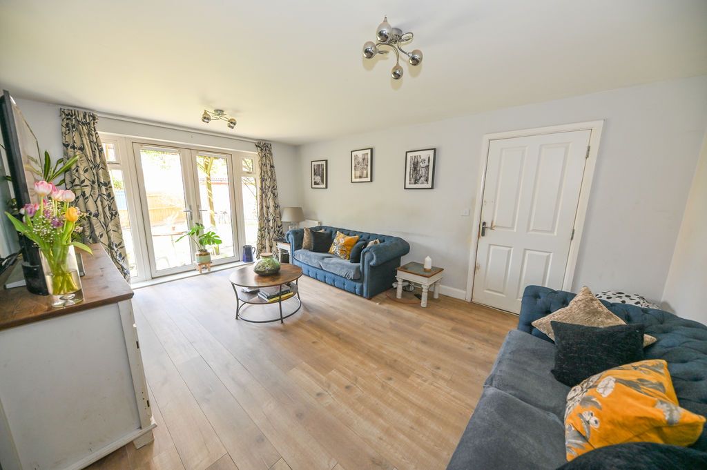 Property photo 3 of 23 Photo 6