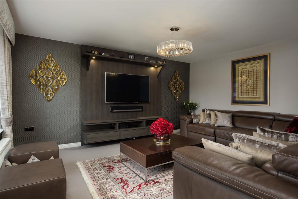 Property photo 3 of 20 00003.Jpg