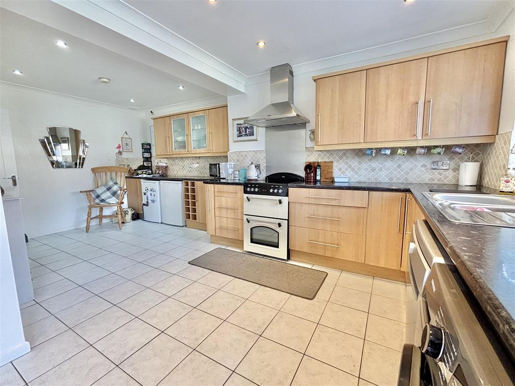 Property photo 3 of 15 Img_4449.Jpg