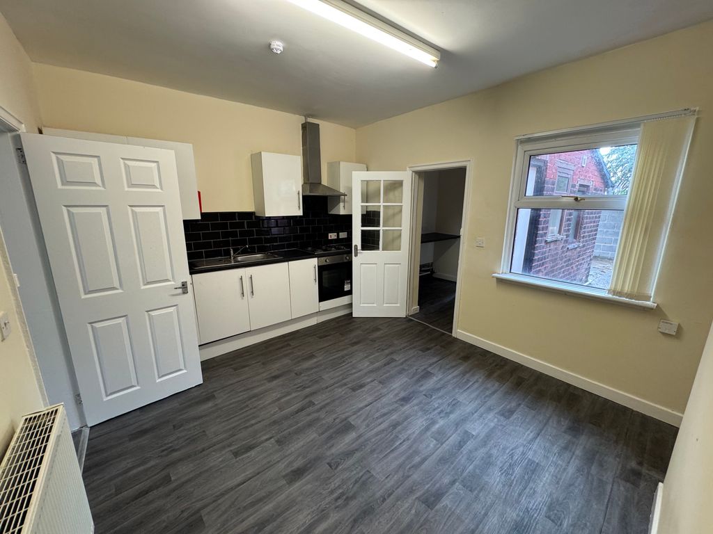 Property photo 1 of 13 Kitchen