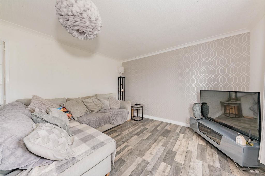 Property photo 2 of 13 47D Brook Street Monifieth-6.Jpg