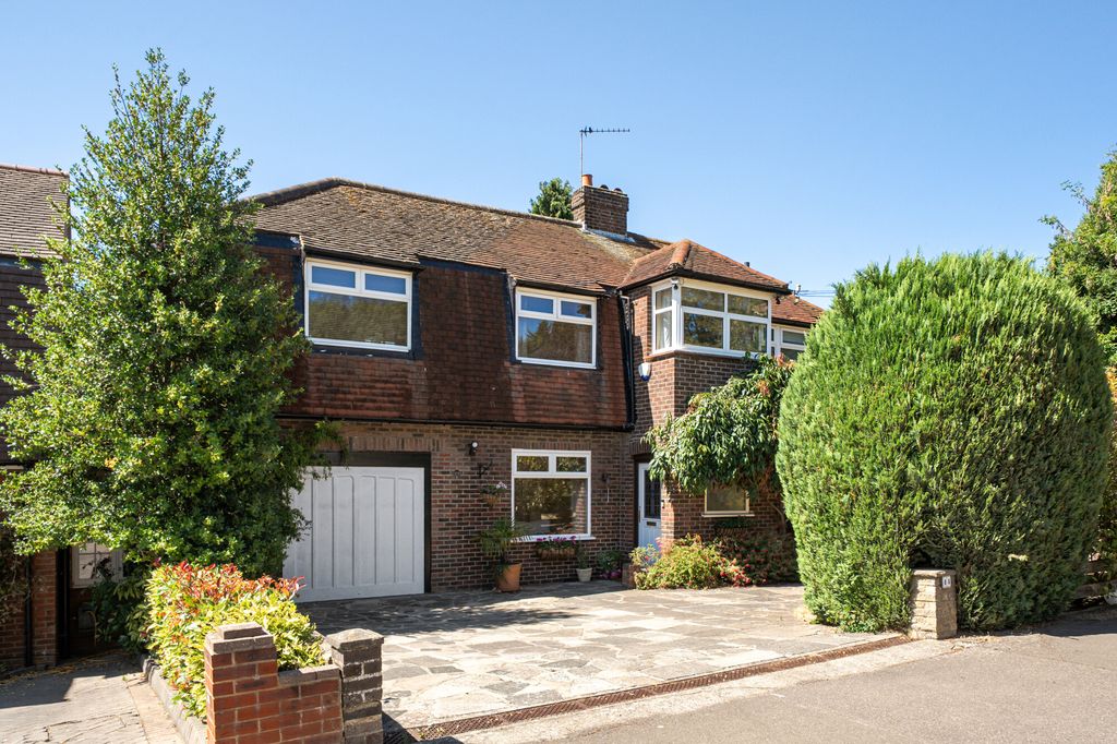 Property photo 1 of 14