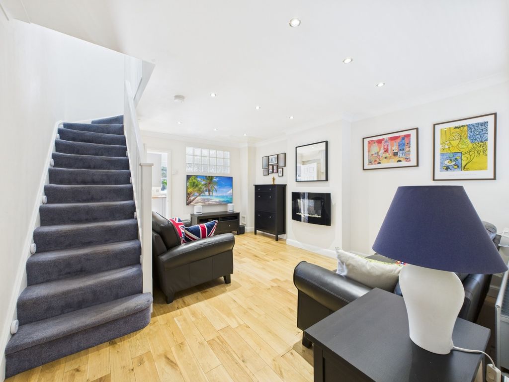 Property photo 3 of 10 4458303