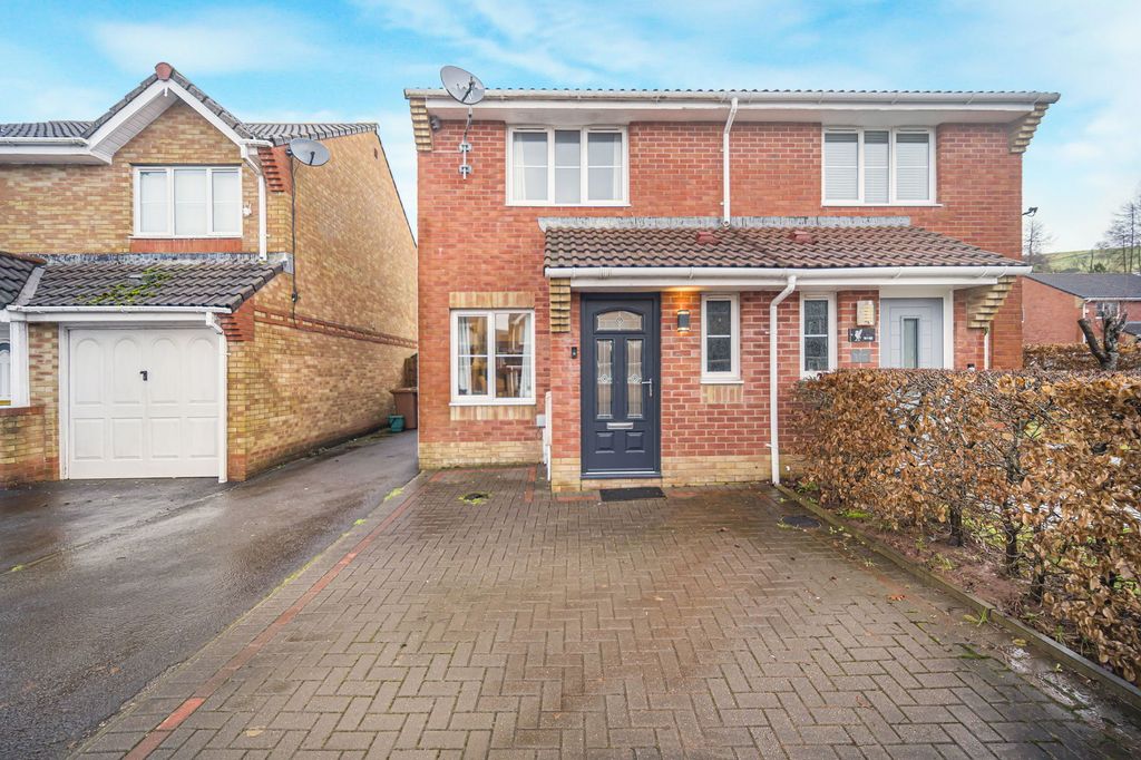 Property photo 1 of 24