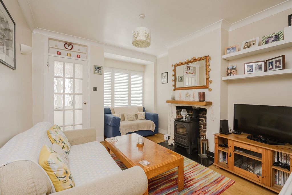 Property photo 3 of 16