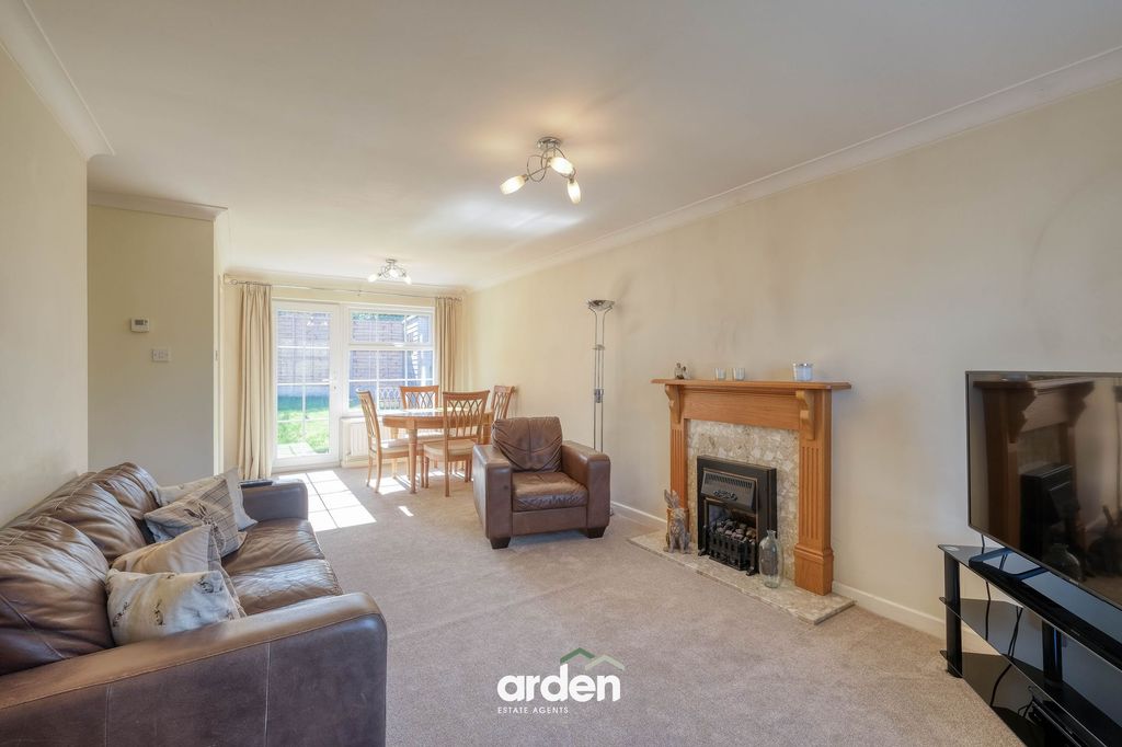 Property photo 3 of 13